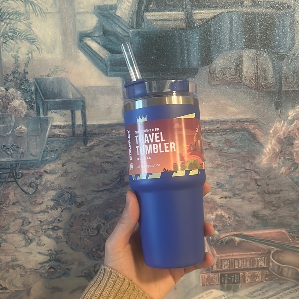 Stanley Wild Imagination Quencher Tumbler 14oz. Color- Iris Cub - Picture 2 of 6